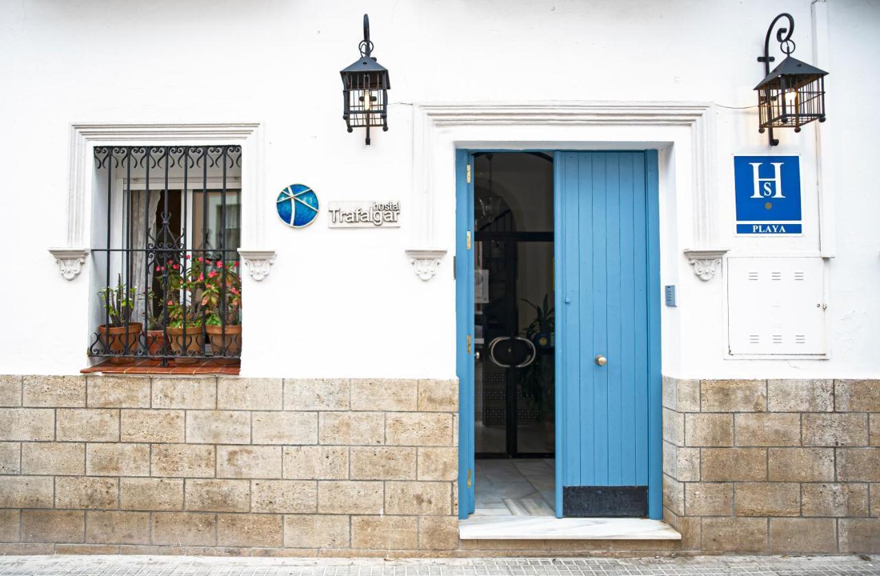 Hostal Trafalgar Barbate Bagian luar foto