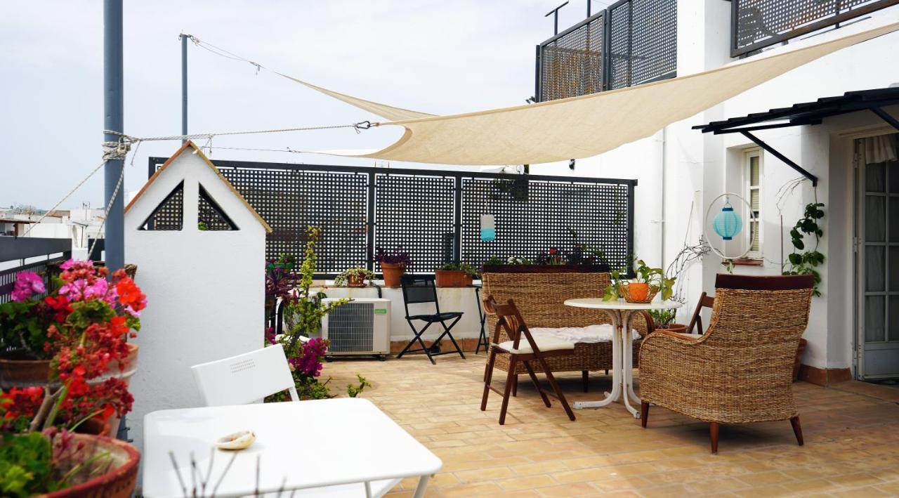 Hostal Trafalgar Barbate Bagian luar foto